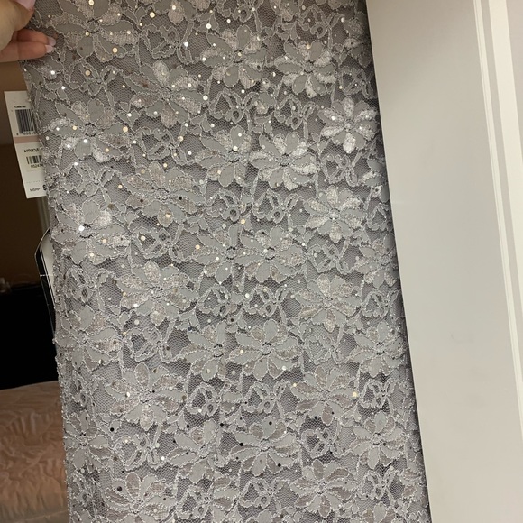 New dress - Picture 1 of 6